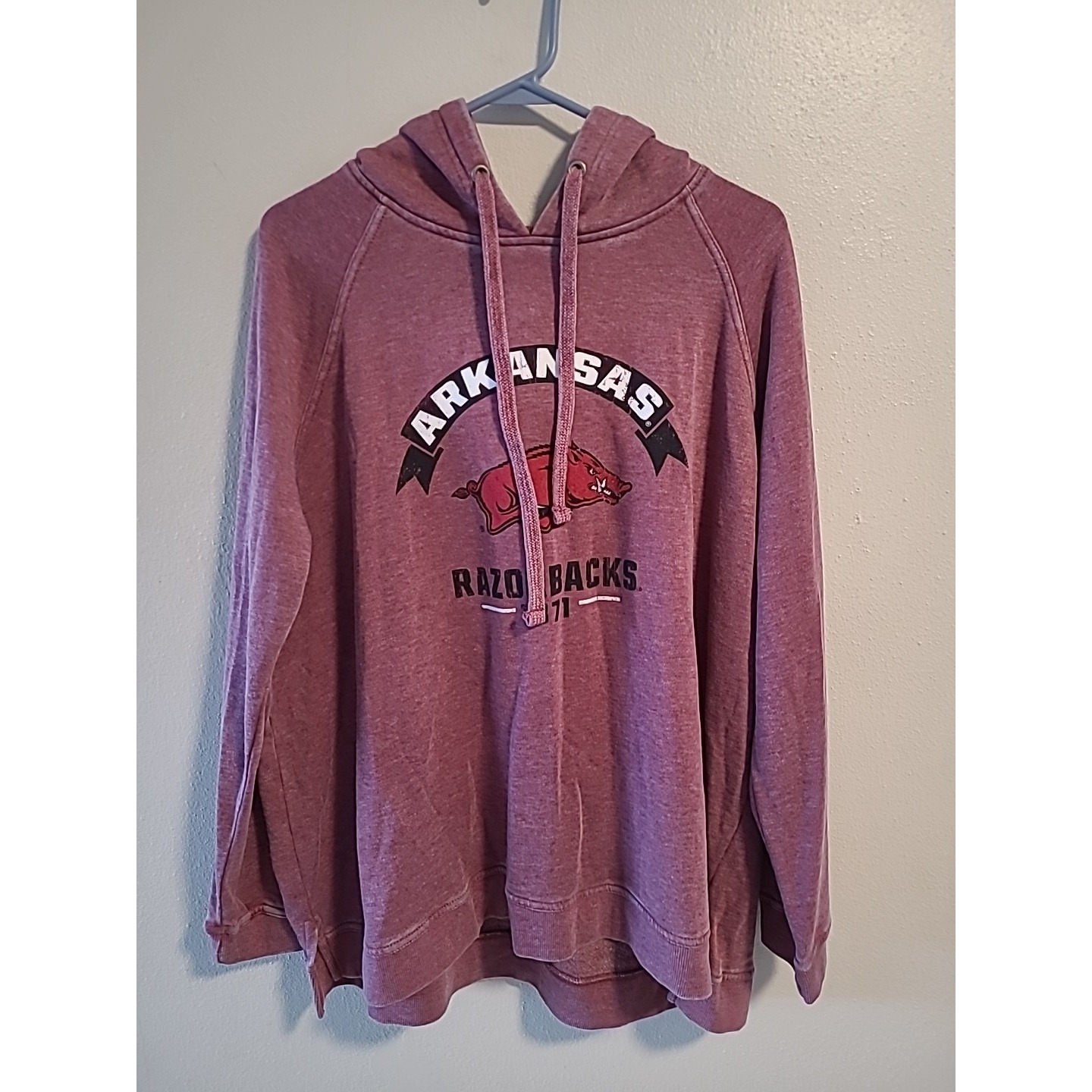 Arkansas Razorbacks Sweatshirt Mens Xl Red Faded Hoodie Pullover Ncaa College Arkansas Razorbacks Sweatshirt Mens Xl Red Faded Hoodie Pullover Ncaa College